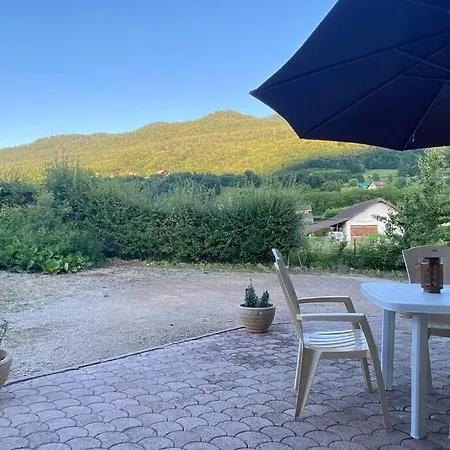 Au Calme Avec Vue Magnifique A Maximin 公寓